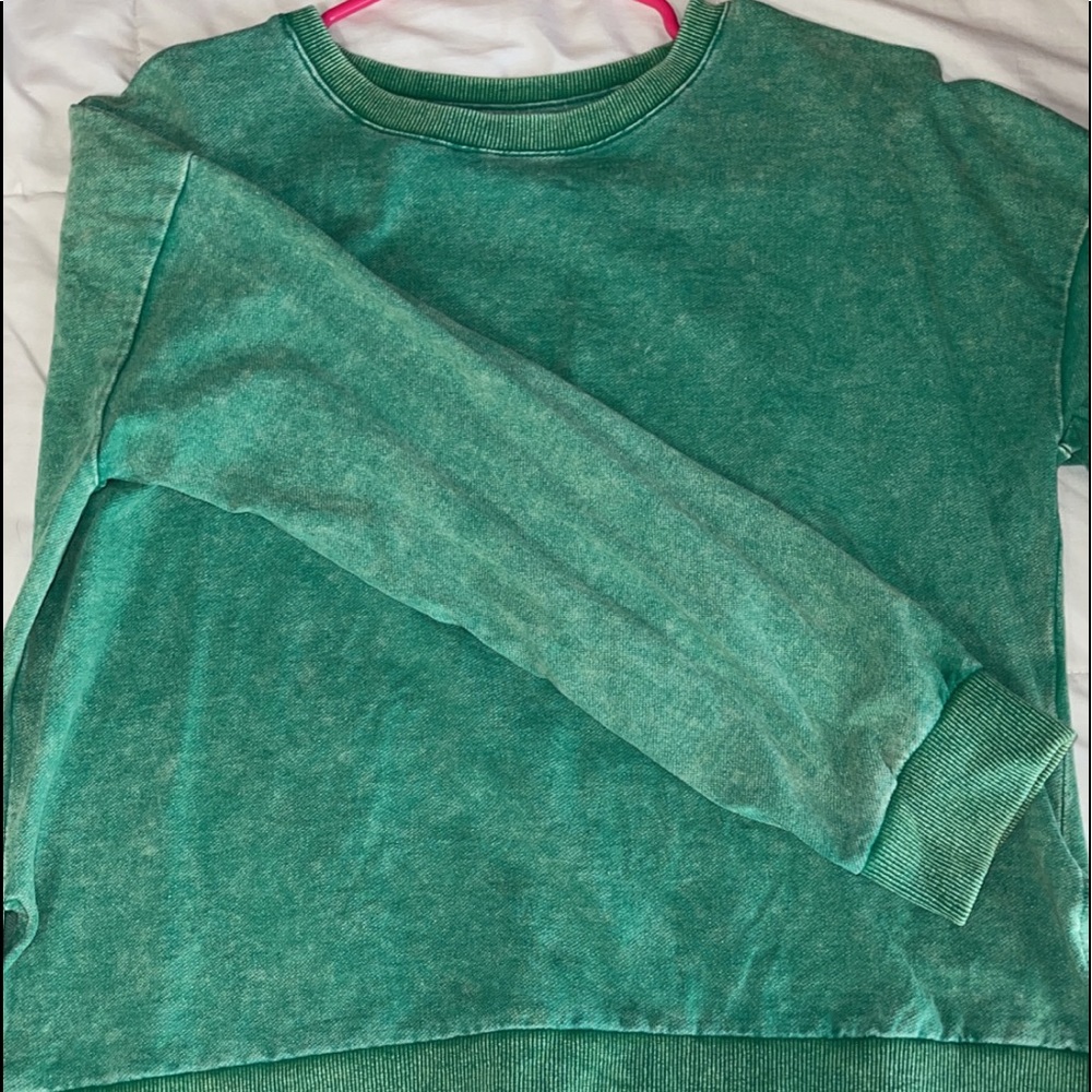 Green Sweatshirt